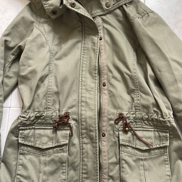 Green jacket - Picture 6 of 7